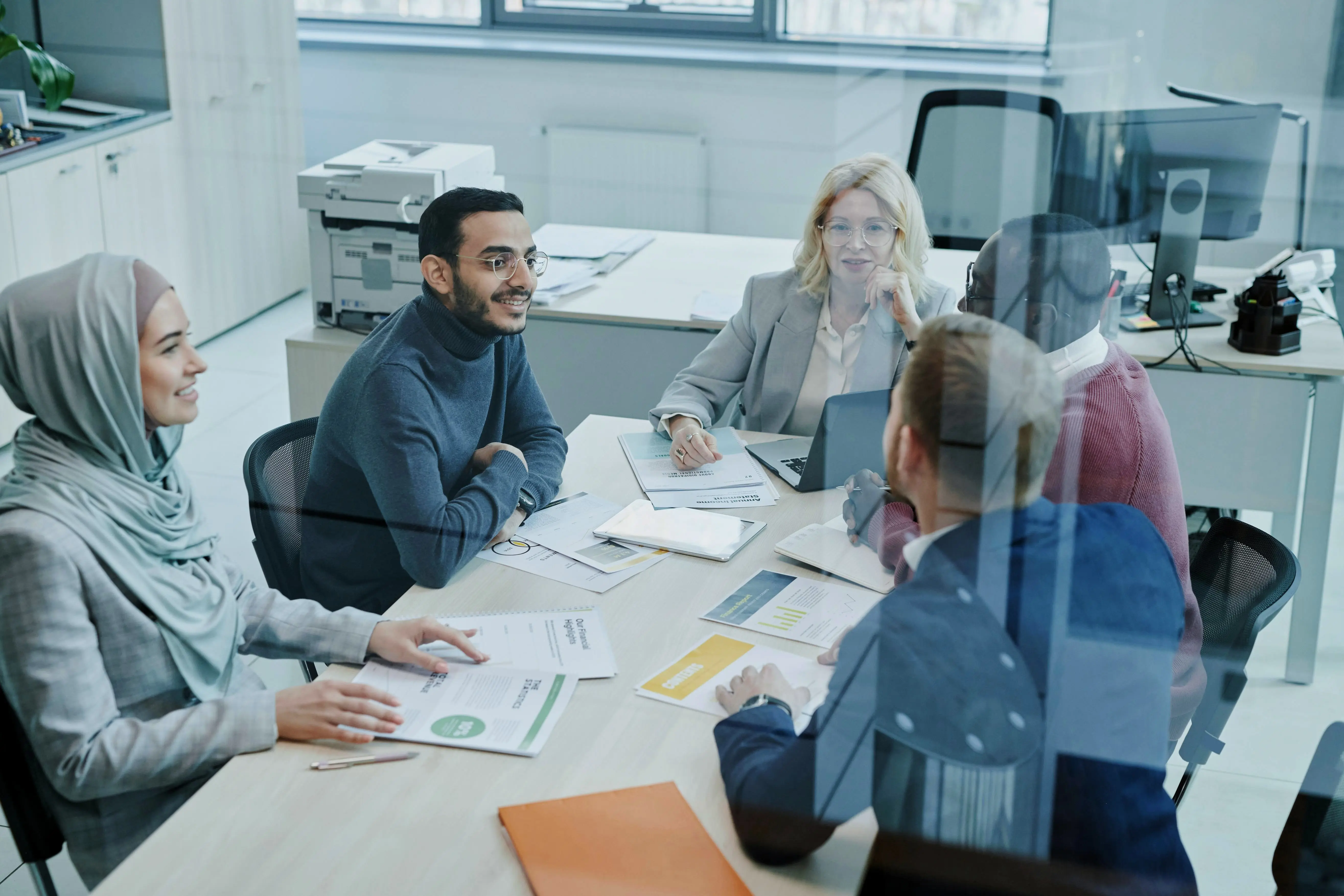 إرشاد الطلاب للدراسة في الخارج